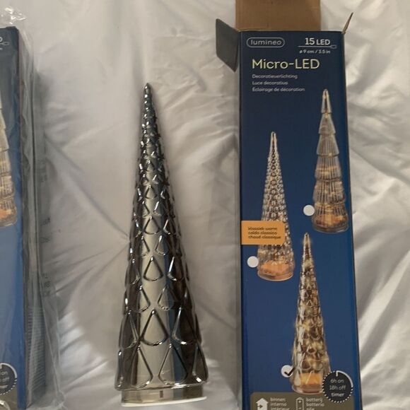 2 NIB Anthropologie LED Christmas tree lamps - Picture 3 of 3